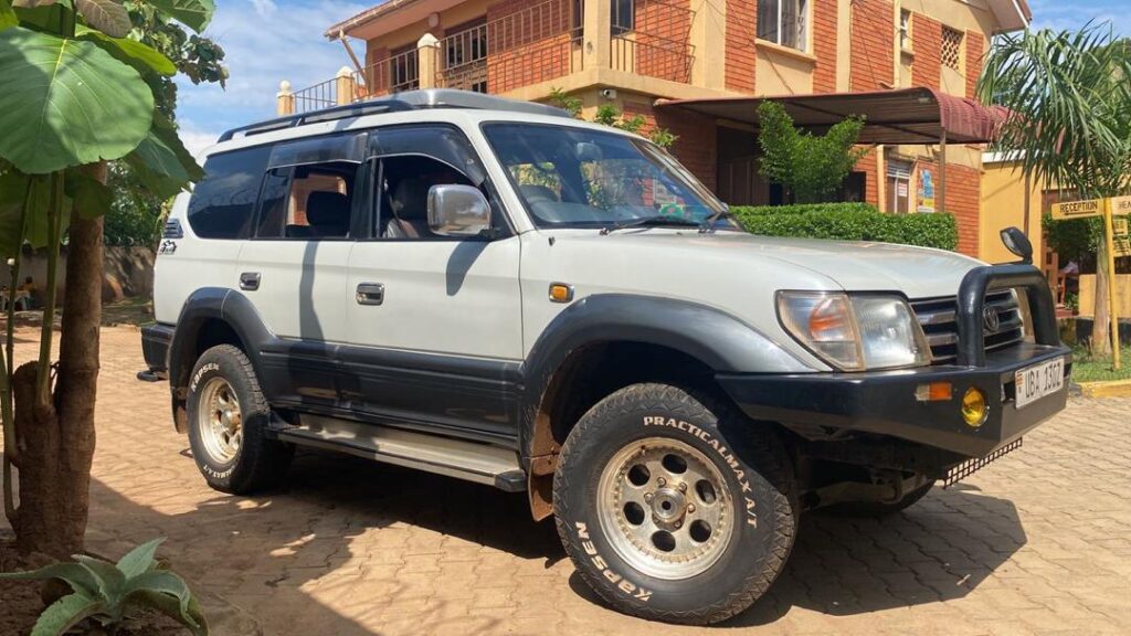land cruiser prado with pop-up roof
