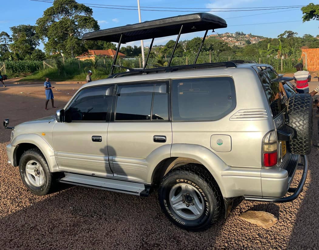pop-up-roof-land-cruiser land cruisers with p